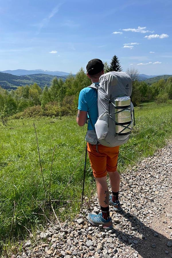 Spakowany i gotowy do wyruszenia na Mały Szlak Beskidzki.