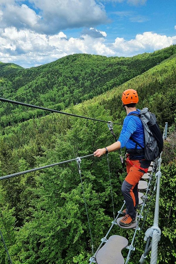 Black Diamond Beta Light 45 okazał się być świetnym wyborem na całodzienną wspinaczkę na via ferratach.