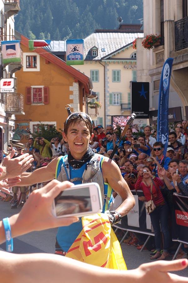 Xavier Thévenard na mecie UTMB w 2013 roku.