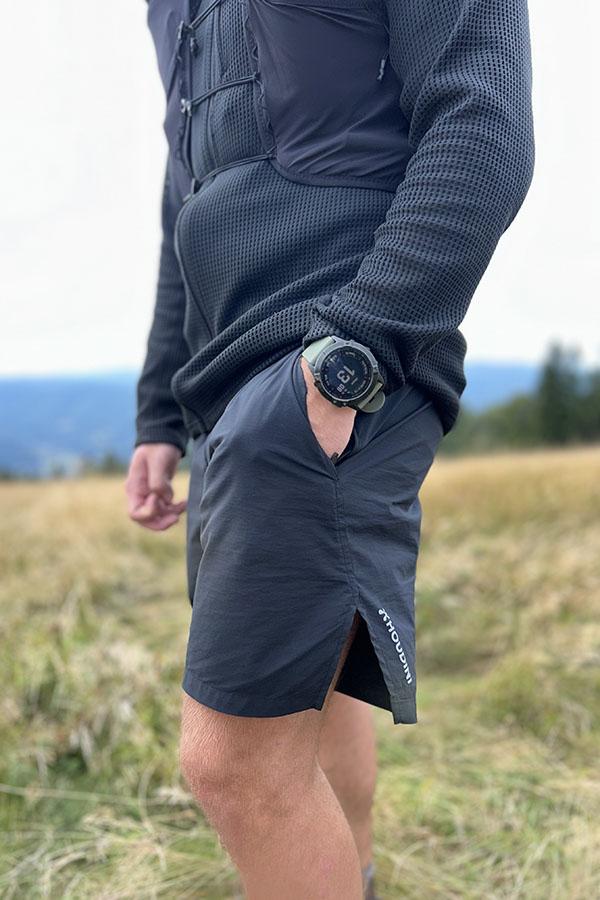 Houdini Pace Light Shorts mają dwie kieszonki z zamkiem błyskawicznym - coś, co moim zdaniem w takich szortach powinno być regułą.
