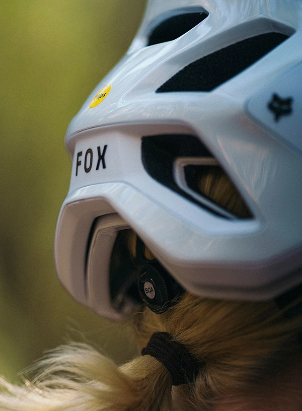 Kask rowerowy.