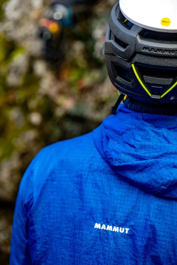 Prezentacja odzieży Mammut Eiger Extreme.