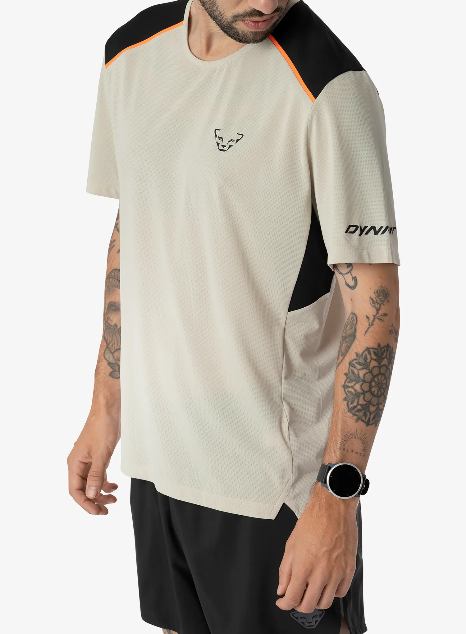 qweDynafitSkyShirtovercast4053866843553a.webp