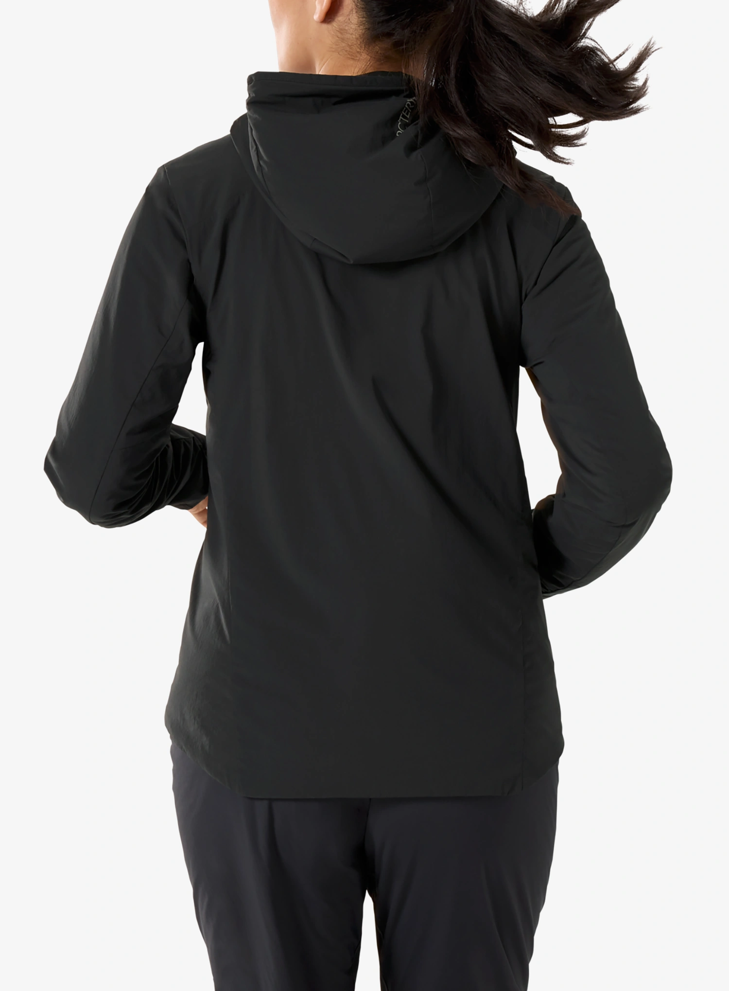 Kurtka do biegania damska Arcteryx Norvan Insulated Hoody - black/black
