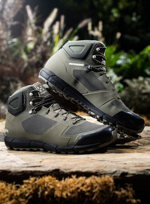 Buty turystyczne damskie Haglofs L.I.M Mid Proof Eco - green/deep woods