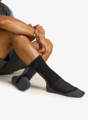 Skarpety turystyczne Icebreaker Merino Hike+ Light Crew - obsidian