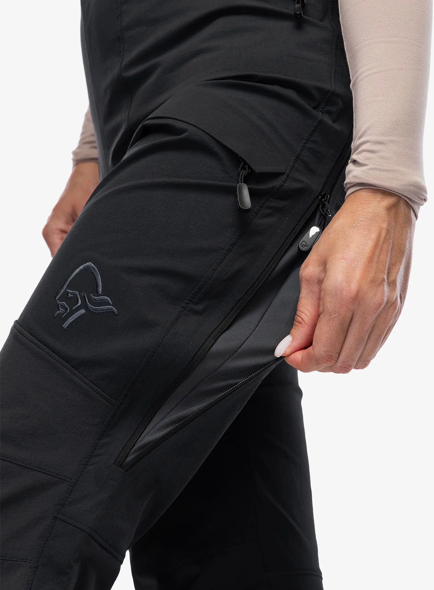 Spodnie softshell damskie Norrona More Flex1 Bib - caviar