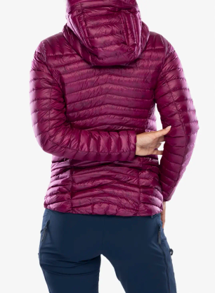 Kurtka puchowa damska Norrona Trollveggen Superlight Down800 Hood - festival fuchsia
