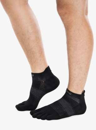 Skarpety do biegania Injinji Run Lightweight No-Show - black