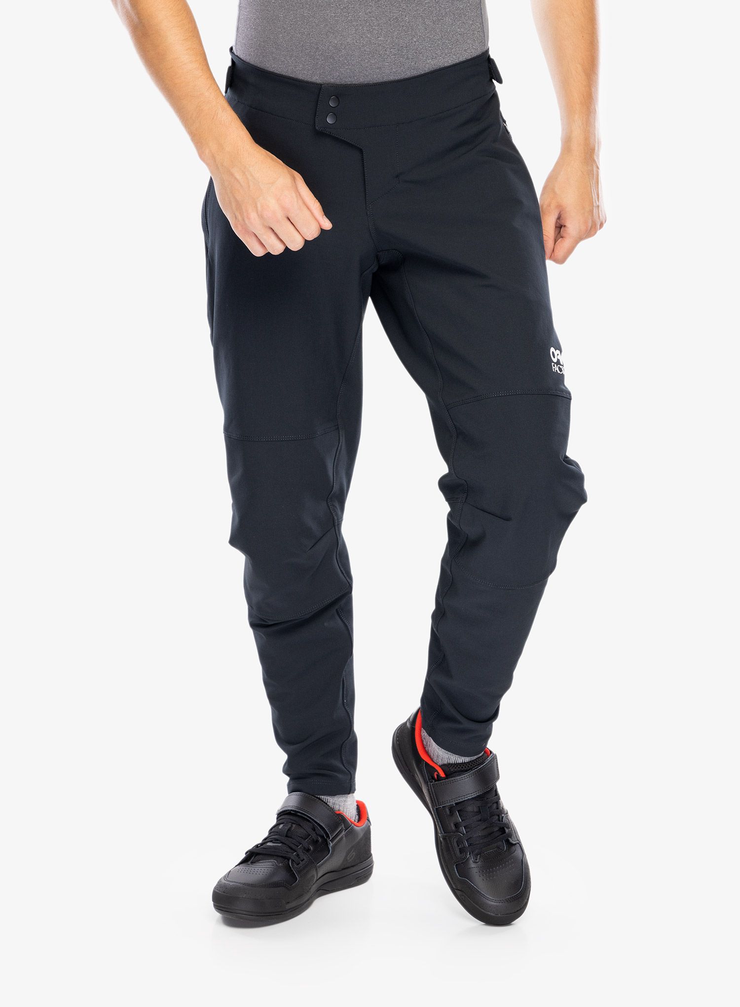 Spodnie rowerowe Oakley Element Lite MTB Pant - blackout