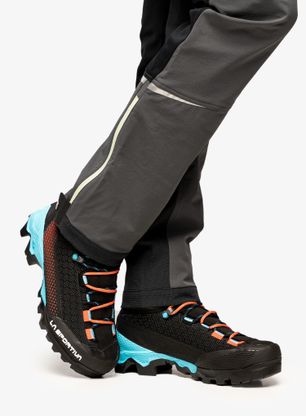 Buty GORE TEX damskie La Sportiva Aequilibrium ST GTX - hibiscus/black