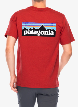 Koszulka z nadrukiem Patagonia P-6 Logo Responsibili-Tee - amanita red