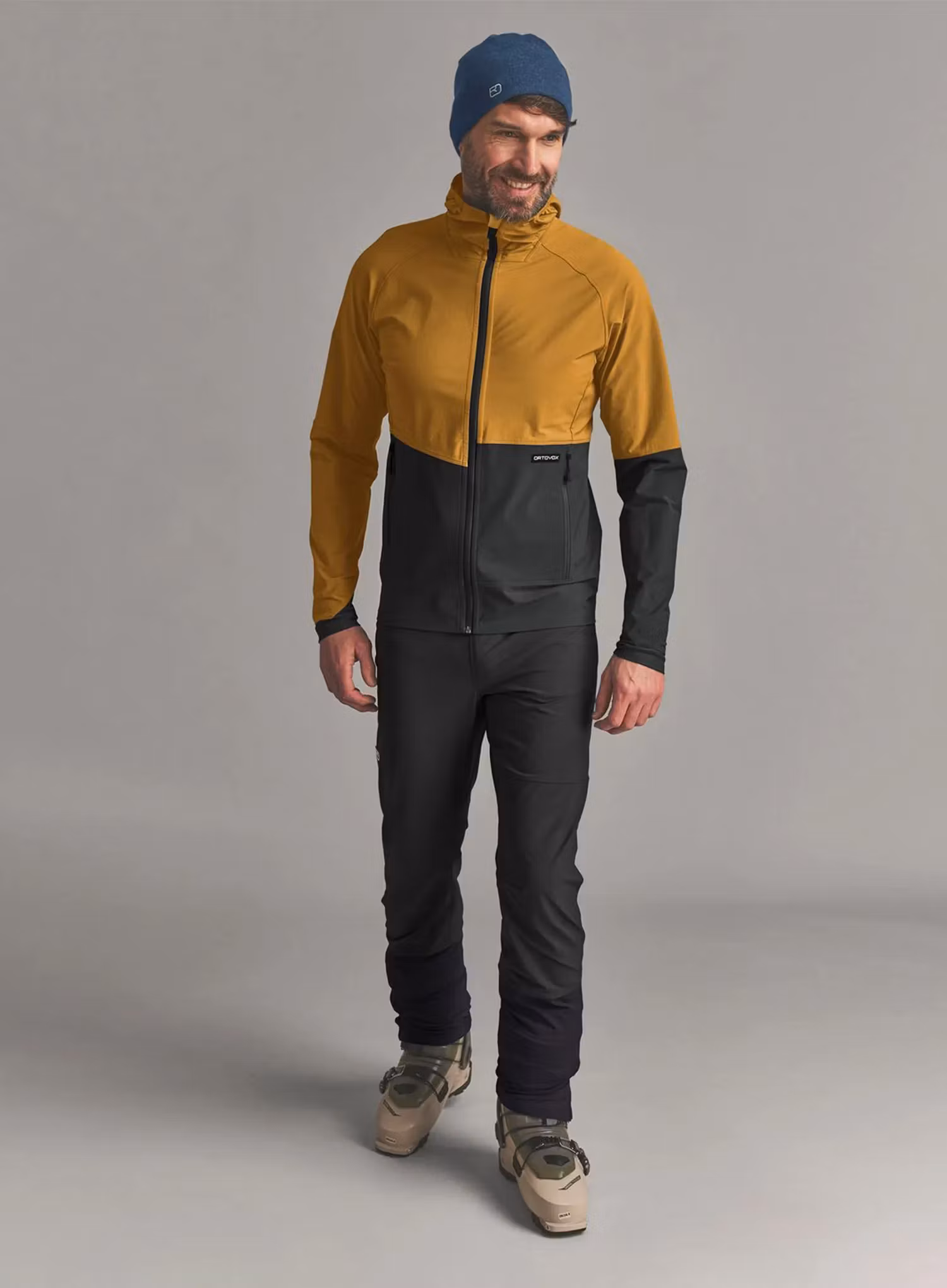 Kurtka softshell Ortovox Venet Softshell Hooded Jacket - dark cumin
