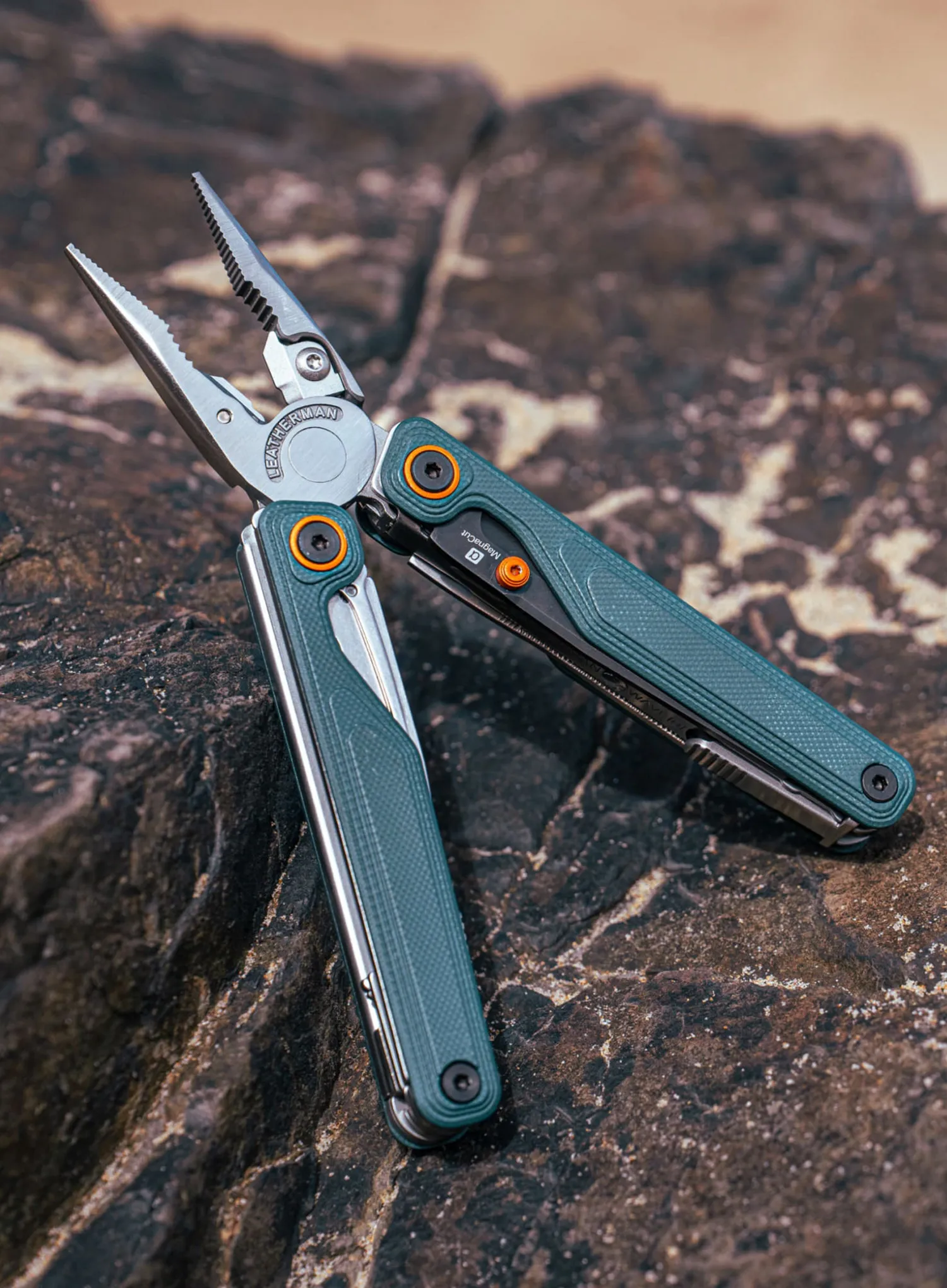 Multitool Leatherman Wave Alpha - cascadia