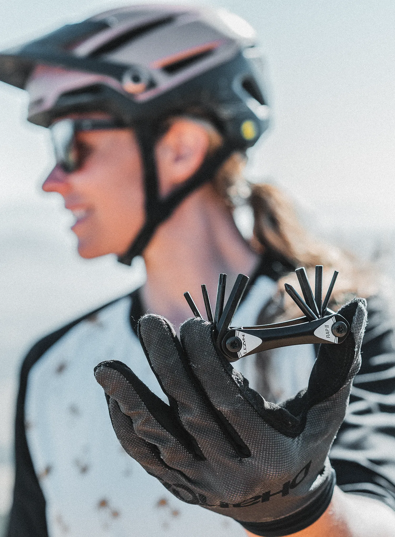 Multitool rowerowy Lezyne Rap II 24 - black